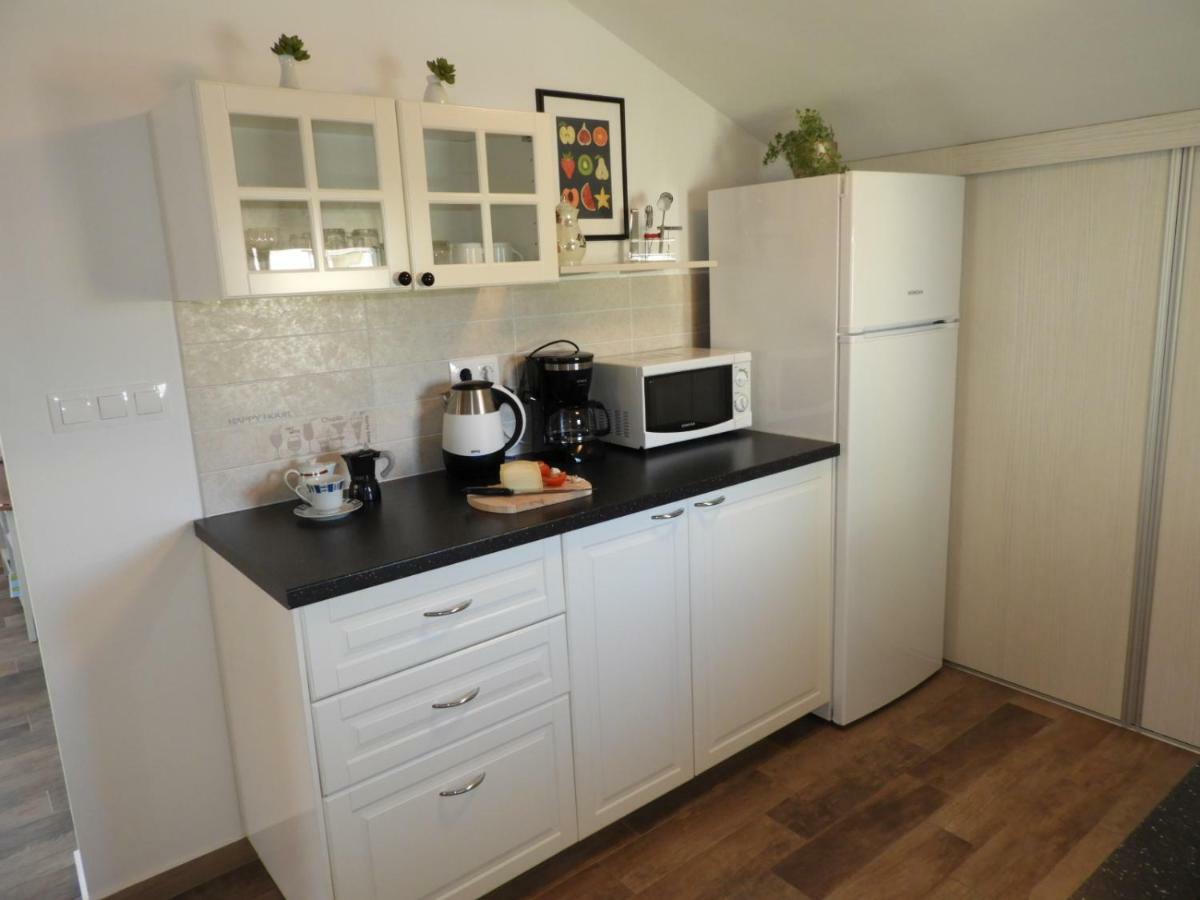 Apartment Thea Pula Luaran gambar
